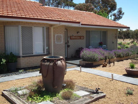 Yellow Gum Bed And Breakfast - Darwin Holiday 3