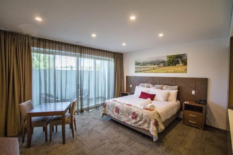 Young Federation Motor Inn And Services Club - Darwin Holiday 0