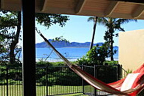 Zama - Wongaling Beach - Beachfront Townhouse - Darwin Holiday 0