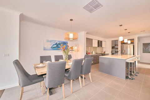 Zeally Sands Pool Retreat - Darwin Holiday 1