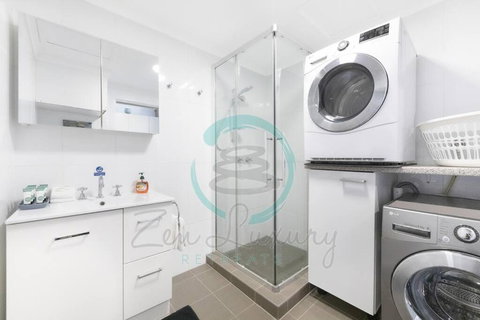 Zen Marina: 1-BR Executive Apartment By The Bay - Darwin Holiday 1