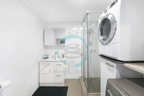 Zen Marina: 1-BR Executive Apartment By The Bay - Darwin Holiday 2