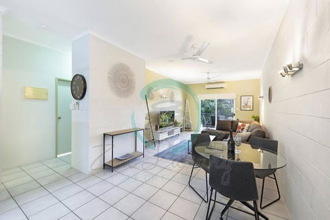 ZEN Westralia: 2-BR Cozy Inner-City Apt Near Shops - Darwin Holiday 3