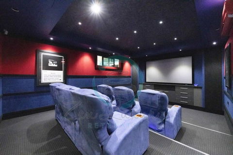 ZenLux: 4BR Bayview Mansion Infinity Pool + Cinema - Darwin Holiday 0