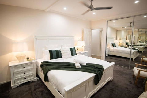 ZenLux Rosewood Luxury Family Escape - Pool - BBQ - Darwin Holiday 3