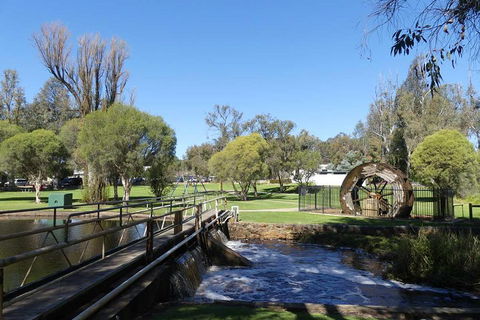 Private, Luxury Pinnacles Tour: Stargazing, Sand-boarding & Sightseeing - Darwin Holiday 2