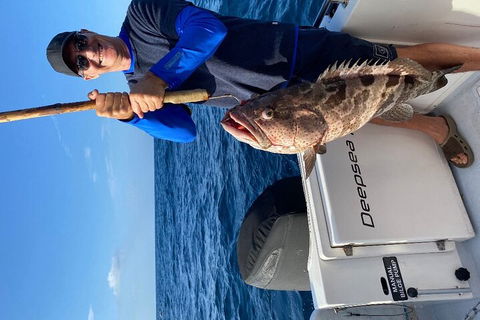 1/2 Day 5 Hour Offshore Fishing Charter - Darwin Holiday 5