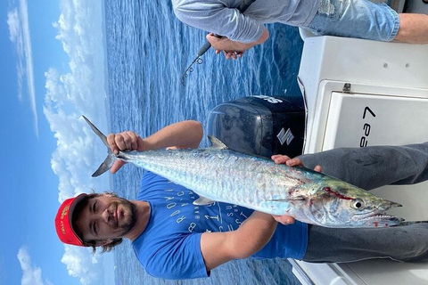 Full Day 9.5 Hour Offshore Fishing Charter - Darwin Holiday 2