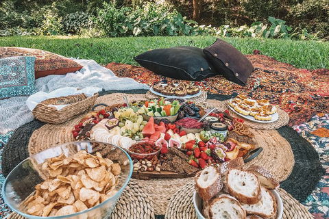 A Picnic In Byron Bay - Darwin Holiday 1