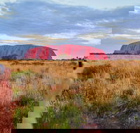Uluru Ayers Rock Sunset with Outback Barbecue Dinner and Star Tour - Darwin Holiday