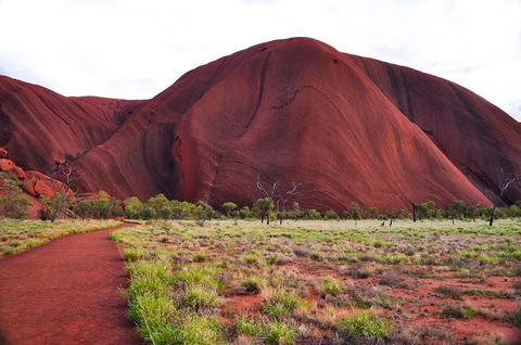 Ayers Rock Combo: Uluru Base And Sunset Plus Uluru Sunrise And Kata Tjuta With An Optional BBQ Dinner Or Kings Canyon Day Trip - Darwin Holiday 5
