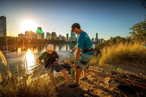 Abseiling The Kangaroo Point Cliffs In Brisbane - Darwin Holiday 0