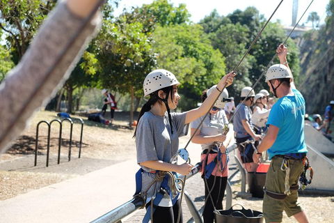 Rock Climbing At The Kangaroo Point Cliffs In Brisbane - Darwin Holiday 3