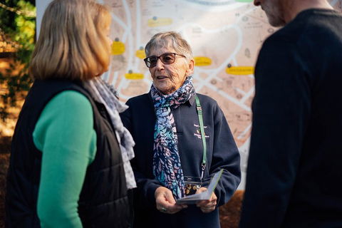 Private Royal Tasmanian Botanical Gardens Walking Tour - Darwin Holiday 4