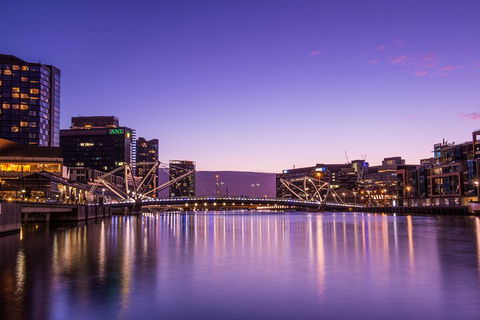 Summer Twilight Cruise On The Yarra River - Darwin Holiday 5