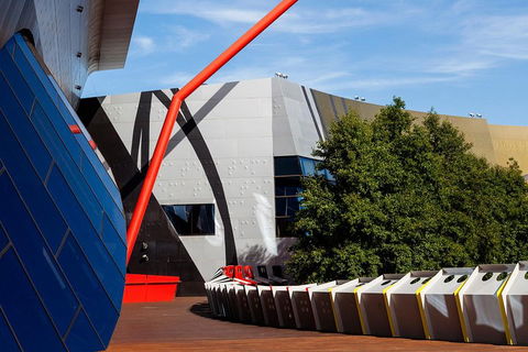 Building + Architecture Tour (10am + 2pm Daily) - Darwin Holiday 2