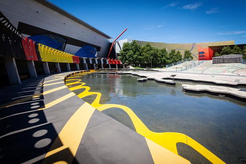 Building + Architecture Tour (10am + 2pm Daily) - Darwin Holiday 3
