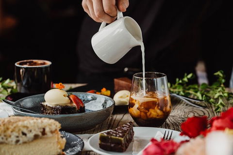 Adelaide Hills Food, Wine, Cheese, & Chocolate - Private Day Tour - Darwin Holiday 5