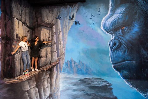 ArtVo Immersive Gallery Experience - Darwin Holiday 5