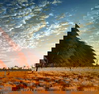 Highlights of Uluru Including Sunrise and Breakfast - Darwin Holiday