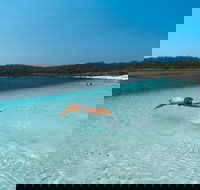Lake McKenzie Full-Day Tour with Lunch from Hervey Bay - Darwin Holiday