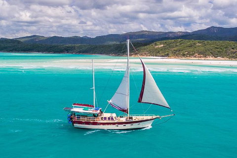2-Day Whitsundays Sailing Adventure: SV Whitehaven - Darwin Holiday 0
