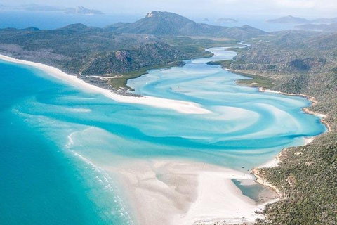 2-Night Whitsundays Sailing Adventure: Whitsunday Getaway - Darwin Holiday 3