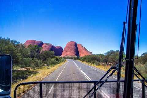 Ayers Rock Day Trip From Alice Springs Including Uluru, Kata Tjuta And Sunset BBQ Dinner - Darwin Holiday 2