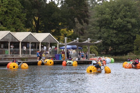 Yarra Valley, Dandenong Ranges Inc. Lunch With Wine,plus Morning Tea,chocolate - Darwin Holiday 1