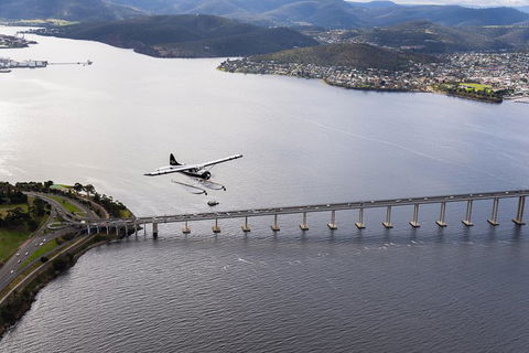 30-Minute Hobart Scenic Flight - Darwin Holiday 0