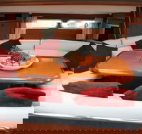 1-Night Whitsundays Private Charter Aboard Cruising Yacht Milady