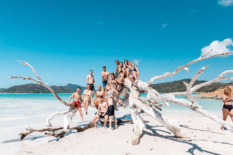 4 Day & 3 Night Whitsunday Islands & Outer Reef Sailing Adventure On Condor - Darwin Holiday 0