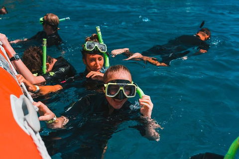 Whitehaven Beach And Hill Inlet Lookout Full-Day Snorkeling Cruise By High-Speed Catamaran - Darwin Holiday 3