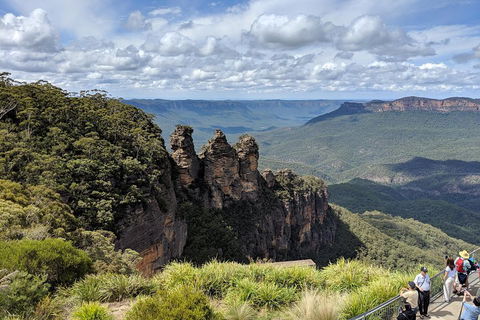 Blue Mountains Private Tour - Wild Kangaroos, Waterfalls And The Three Sisters - Darwin Holiday 0