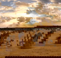 Pinnacle Desert Sunset and Night-time Stargazing Tour from Perth - Darwin Holiday