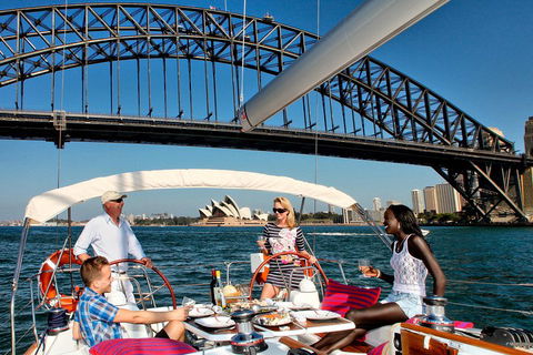 Sydney Harbour Luxury Sailing Trip Including Lunch - Darwin Holiday 2