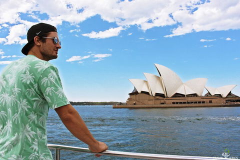 Sydney Harbour Hop-on Hop-off Cruise - Darwin Holiday 3