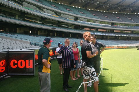 Melbourne Sports Walk - Darwin Holiday 0