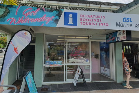 Reef And Island Scenic Flight From Airlie Beach - Darwin Holiday 2