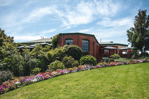 Yarra Valley Premium Tour Inc Lunch And Cheese And Wine Pairing At De Bortoli - Darwin Holiday 3