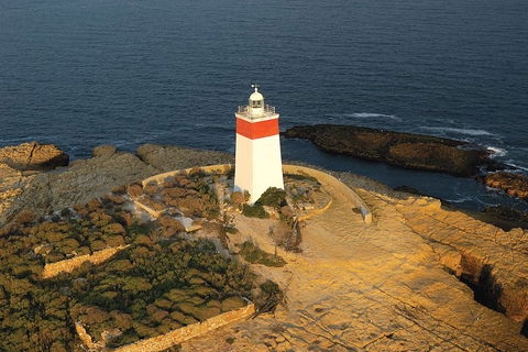 Hobart Sightseeing Cruise Including Iron Pot Lighthouse - Darwin Holiday 1