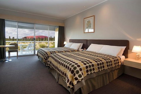 3-Day Uluru-Kata Tjuta And Kings Canyon 4WD Small-Group Eco-Tour From Alice Springs - Darwin Holiday 0