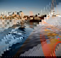 Melbourne Sunset Kayaking Experience with Dinner - Darwin Holiday