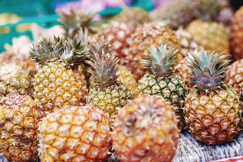 Sunshine Coast Eumundi Markets Return Minibus Transfer - Darwin Holiday 0