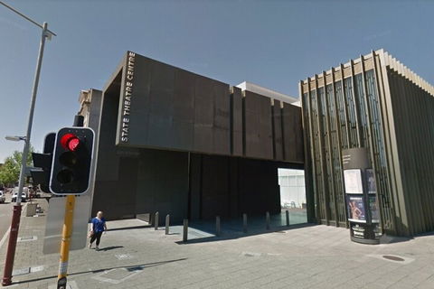 Perth Scavenger Hunt: Perched On A Swan - Darwin Holiday 4