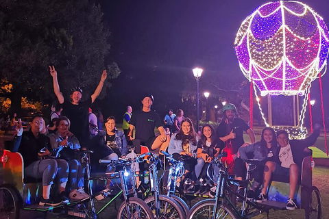 Christmas Lights Rickshaw Tour In Perth - Darwin Holiday 2