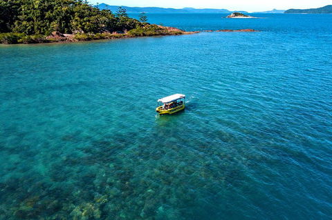 Airlie Beach Glass Bottom Boat Tour - Darwin Holiday 4