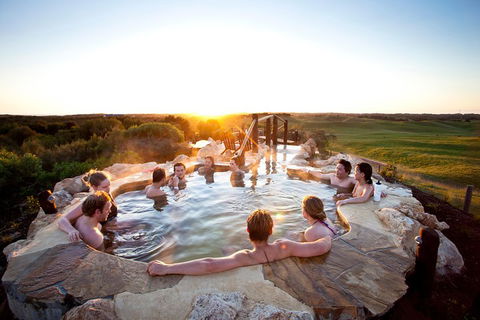 Peninsula Hot Springs Tour With Restaurant Lunch & Gondola Ride - Darwin Holiday 4