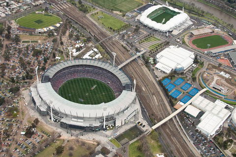 3/4 Day Sports Lovers Bus Tour Of Melbourne With Tour Options - Darwin Holiday 3