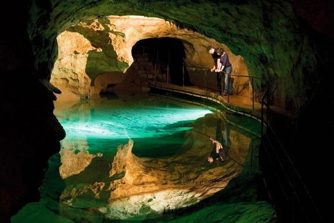 Blue Mountains Private Tour From Sydney With Jenolan Caves - Darwin Holiday 5